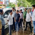 भारी बारिश के बीच कलेक्टर-एसएसपी ने रायपुर शहर का किया निरीक्षण