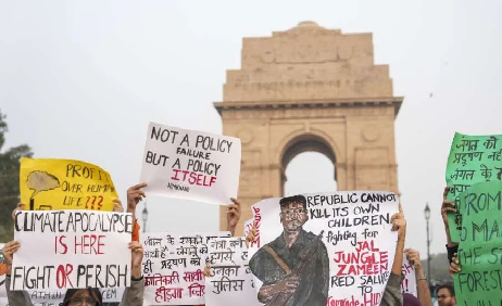 Violence At India Gate Protest