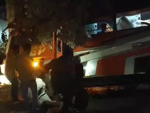 Pendra Road Accident