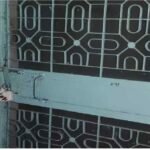 Masjid Colony : 15 दिसंबर से सील मकानों में ताले, महिलाएं और बच्चे सड़क पर रहने को मजबूर