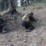 kishtavaad Encounter : किश्तवाड़ में सुरक्षाबलों और आतंकियों के बीच भीषण मुठभेड़ जारी, जैश के तीन आतंकी घेरे में