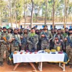 अबूझमाड़ में नक्सलियों की बड़ी साजिश नाकाम’ ओएंगर के जंगलों से भारी मात्रा में विस्फोटक बरामद, 2026 की डेडलाइन की ओर बढ़ते कदम