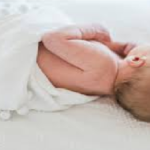 Chhattisgarh Crime News : खौफनाक मंजर , सुनसान घर में तड़पता मिला नवजात, ग्रामीणों की ‘फिल्डिंग’ ने दी नई जिंदगी