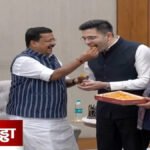 आम आदमी पार्टी को बड़ा झटका’ Raghav Chaddha, संदीप पाठक समेत 7 राज्यसभा सांसदों ने थामा भाजपा का दामन, नितिन नबीन ने दिलाई सदस्यता