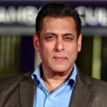 Salman Khan : सलमान खान का आधी रात को धमाका , “60 साल का हूं, लड़ना नहीं भूला…”, रात के ढाई बजे पैप्स पर फूटा भाईजान का गुस्सा