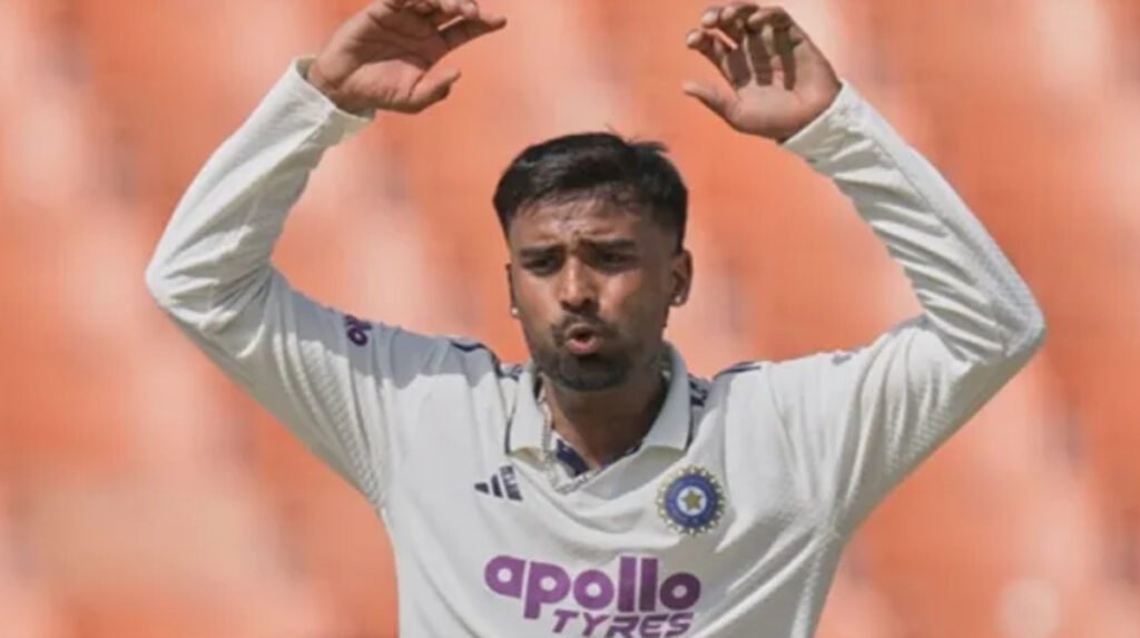 Manav Suthar makes his Test debut for Team India