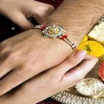 Raksha Bandhan 2026 Date : रक्षाबंधन पर चंद्र ग्रहण, जानें भारत में इसकी दृश्यता और सूतक काल का सही समय