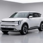 Kia Syros EV : भारत में इस दिन होने जा रही है लॉन्च, सिंगल चार्ज पर मिलेगी 520 किलोमीटर की रेंज