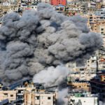 Iran-US Conflict : होर्मुज स्ट्रेट पर तनाव के बीच अमेरिका का ईरान पर बड़ा सैन्य हमला, 80 ठिकाने तबाह होने का दावा