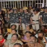 CG Protest News : नकटी के विस्थापितों ने सीएम हाउस का किया घेराव, 5 दिन का अल्टीमेटम; मुआवजे की मांग पर सड़क पर बैठकर खाया खाना