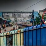 पेंड्रारोड रेलवे स्टेशन पर हाई-वोल्टेज ड्रामा, मालगाड़ी पर चढ़ा युवक’ GRP-RPF की सूझबूझ से बची जान