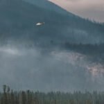 America Wildfire Flood Crisis : Wildfire और Flood ने बढ़ाई अमेरिका की मुश्किलें, ट्रंप ने कनाडा पर साधा निशाना