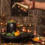 Rudrabhishek : रुद्राभिषेक में श्रृंगी से ही क्यों चढ़ाया जाता है जल? जानिए धार्मिक मान्यता और इसका महत्व