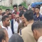 श्मशान में शव दफनाने पर ग्रामीणों ने की घेराबंदी, पुलिस की समझाइश के बाद सुलझा विवाद
