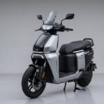 TVS Orbiter V1: ₹49,999 की शुरुआती कीमत पर लॉन्च हुआ नया इलेक्ट्रिक स्कूटर, मिलेगी 86 KM की रेंज