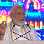 PM Modi Gujarat Visit 2026: रैंप पर चलकर युवाओं के बीच पहुंचे PM मोदी, वडोदरा में Gen-Z कार्यक्रम ने खींचा ध्यान