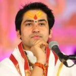 Dhirendra Shastri: नॉनवेज खाने को लेकर Dhirendra Shastri की टिप्पणी पर विवाद, कांग्रेस ने उठाया मुद्दा