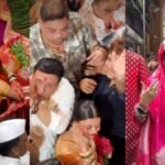 कोमल रानी संग बप्पा के दरबार पहुंचे Govinda, सुनीता से जुड़ी खबरों के बीच फिर चर्चा