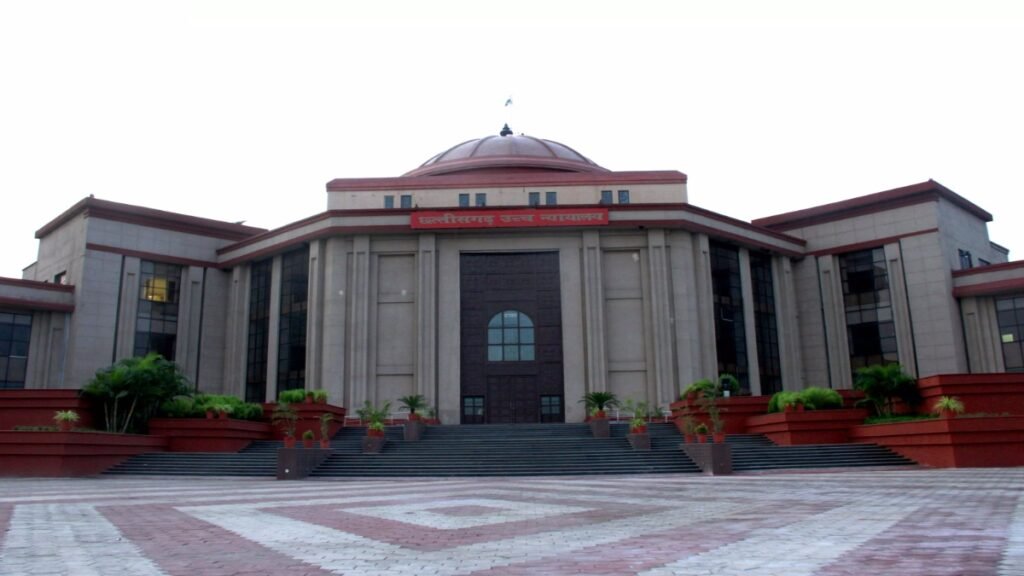 CG High Court : पत्नी ने नहीं रखा करवा चौथ का व्रत, पति ने मांगा तलाक’ हाईकोर्ट ने पलटा फैमिली कोर्ट का फैसला, जानें पूरा मामला