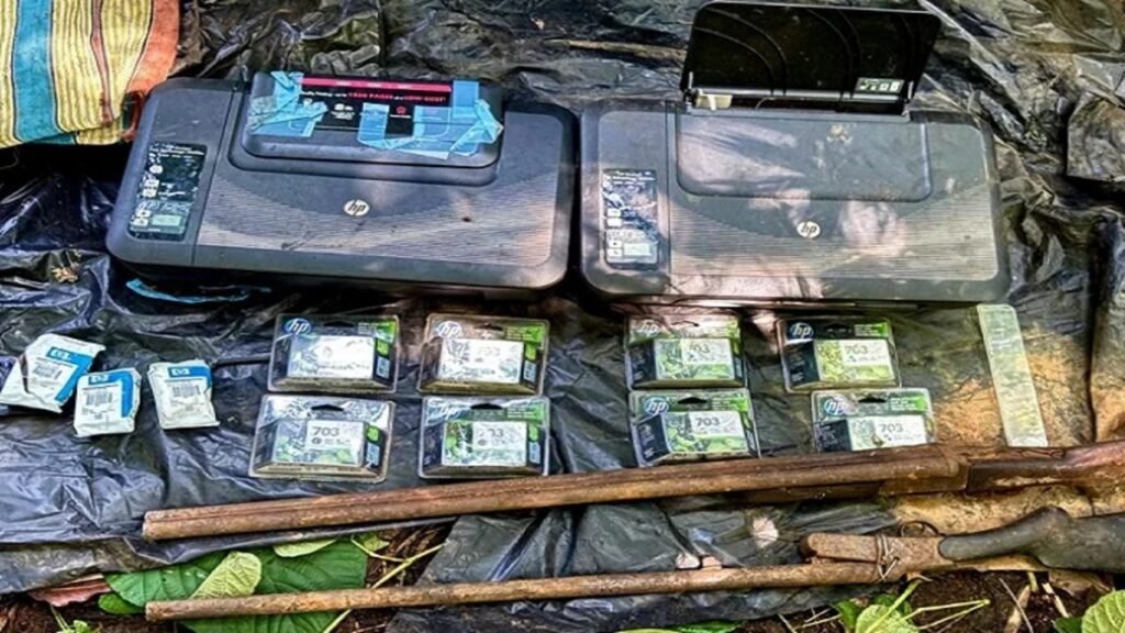CG News : सर्चिंग पर निकले जवानों को बड़ी सफलता, नक्सलियों का छिपाया हथियार और कारतूस बरामद