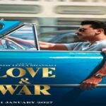 Love And War: रणबीर कपूर का फर्स्ट लुक जारी, खून से सना हाथ और आंखों पर चश्मा देख बढ़ी फैंस की उत्सुकता