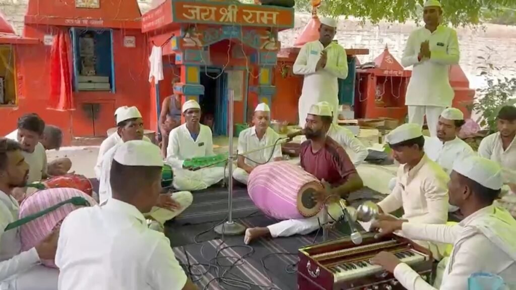 Raipur Central Jail : रायपुर सेंट्रल जेल में नवरात्र की धूम, 760 बंदियों ने रखा नौ दिन का उपवास’ ढोलक-मंजीरे की धुन पर गूंज रहे जसगीत
