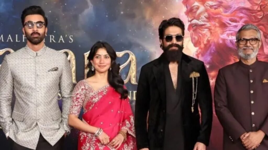 Ramayana Part 1 World Premiere: यश को देखते ही झूम उठे फैंस, लॉस एंजेलिस में ‘रावण-रावण’ के नारों से गूंजा रेड कार्पेट